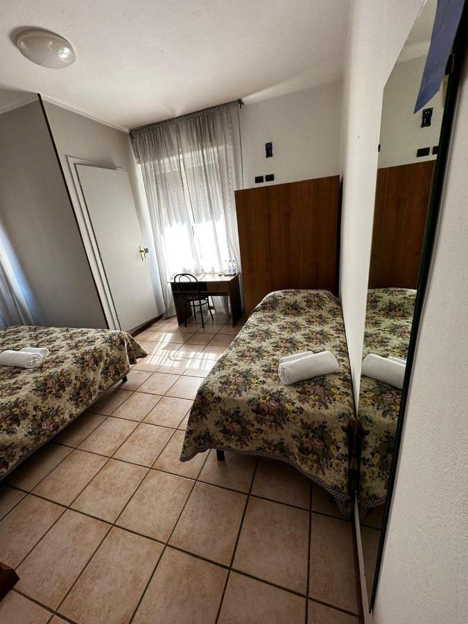 Be Me Hotel Helvetia Tabiano Terme Ngoại thất bức ảnh