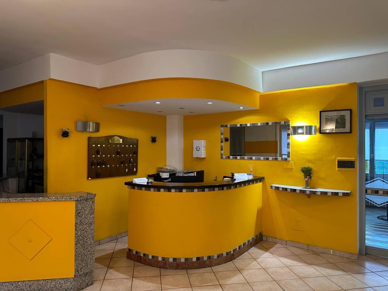 Be Me Hotel Helvetia Tabiano Terme Ngoại thất bức ảnh